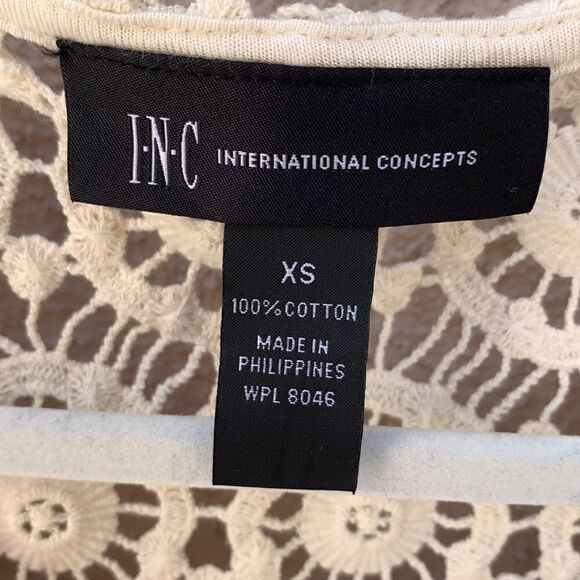 International Concepts Top Off White Crotchet Floral Black Flower Size XS - Picture 3 of 9